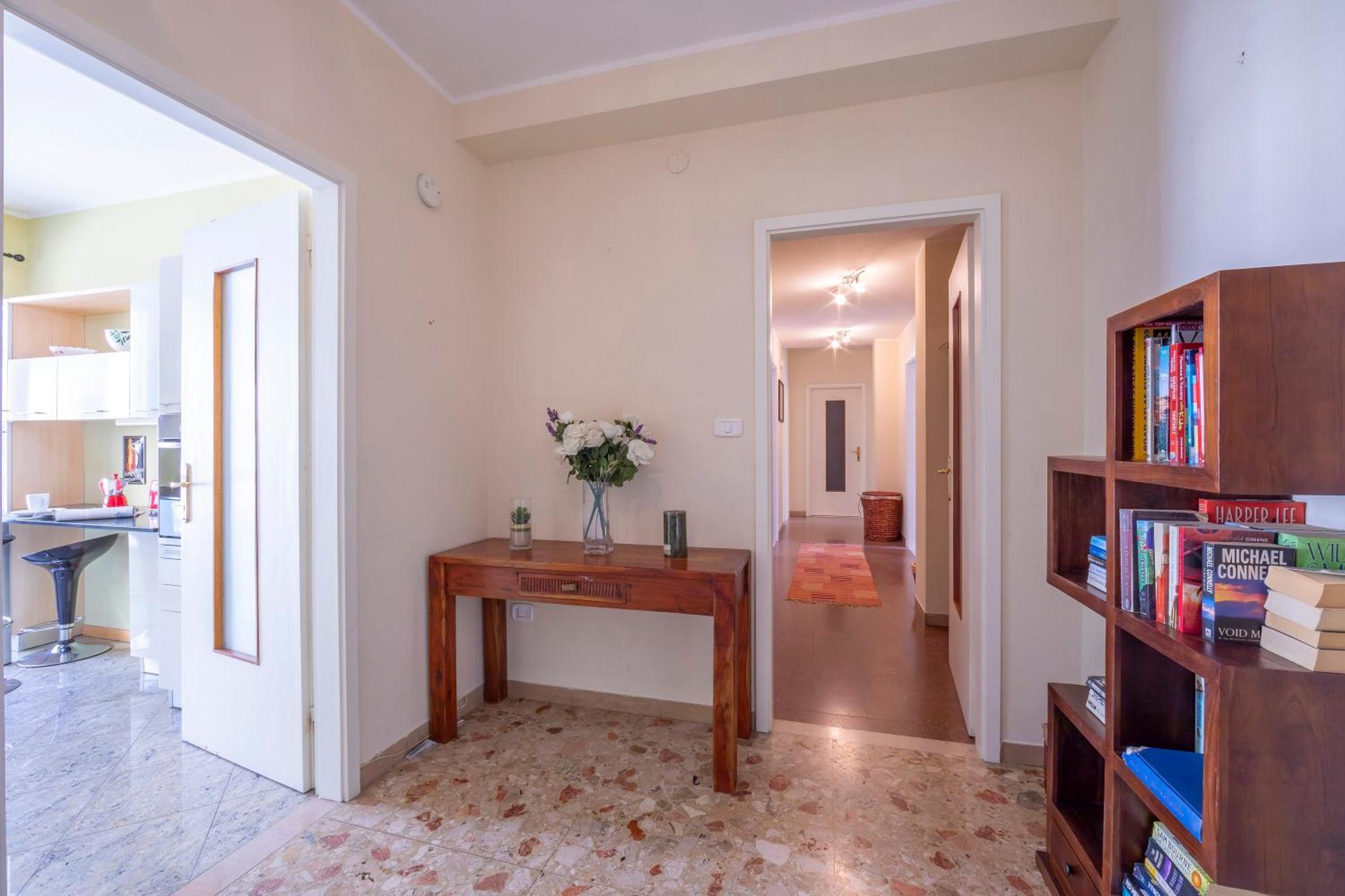 Riva Dante Apartment - Happy Rentals Exterior photo