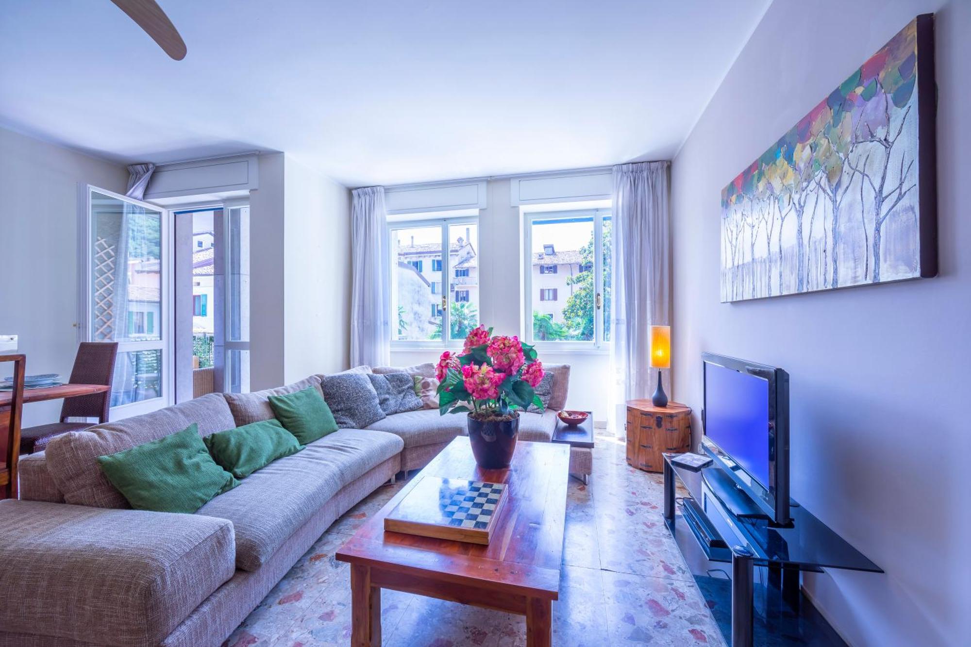 Riva Dante Apartment - Happy Rentals Exterior photo
